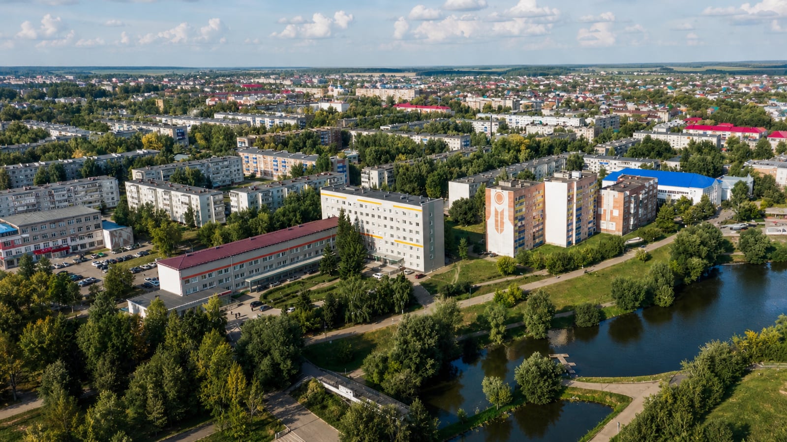 Современный жилой комплекс в Бугульме — IDEN доставляет кварцвинил из Казани